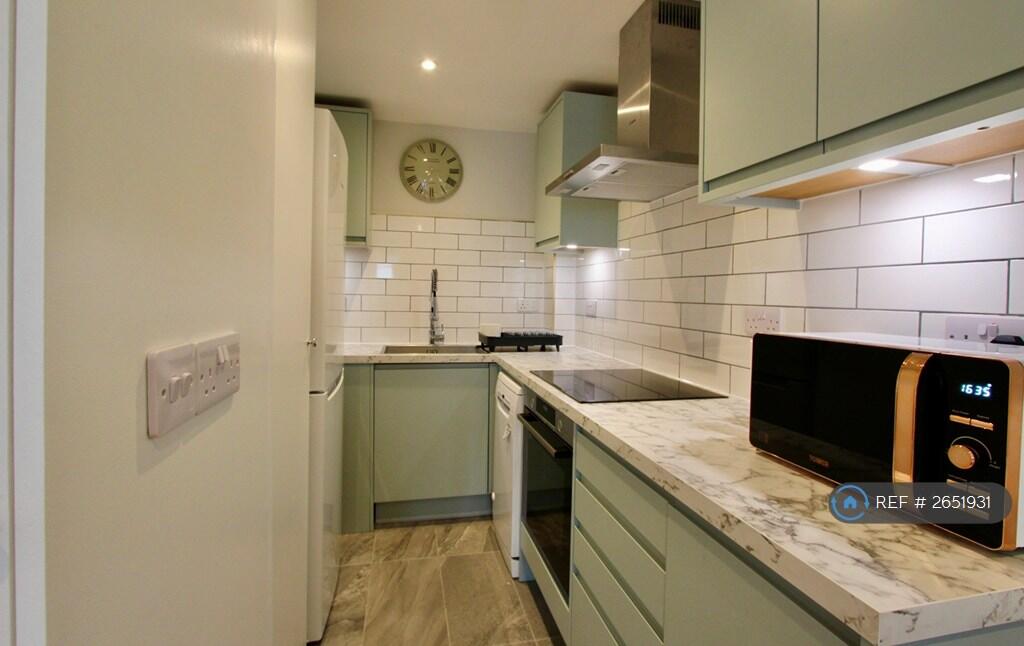 Main image of property: Marlyn Lodge, London, E1