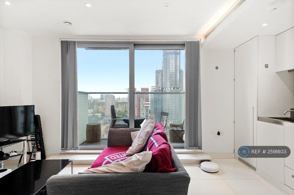 Main image of property: Pan Peninsula Square, London, E14