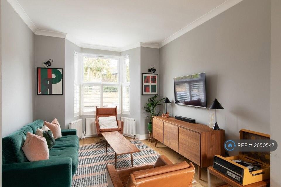 Main image of property: Elm Grove, London, SE15