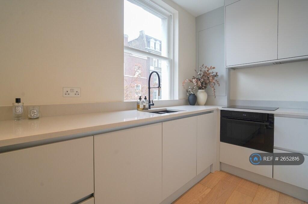 Main image of property: Devonshire Street, London, W1G