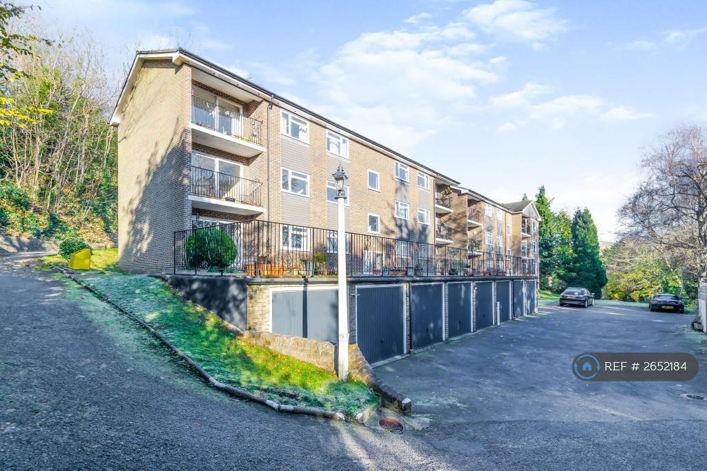 Main image of property: Devon House, Caterham, CR3