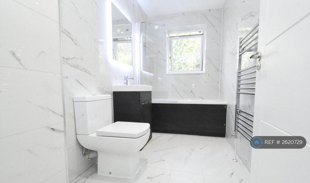 Main image of property: Grandeur Heights, Purley, CR8