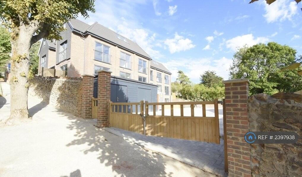 Main image of property: Grandeur Heights, Purley, CR8