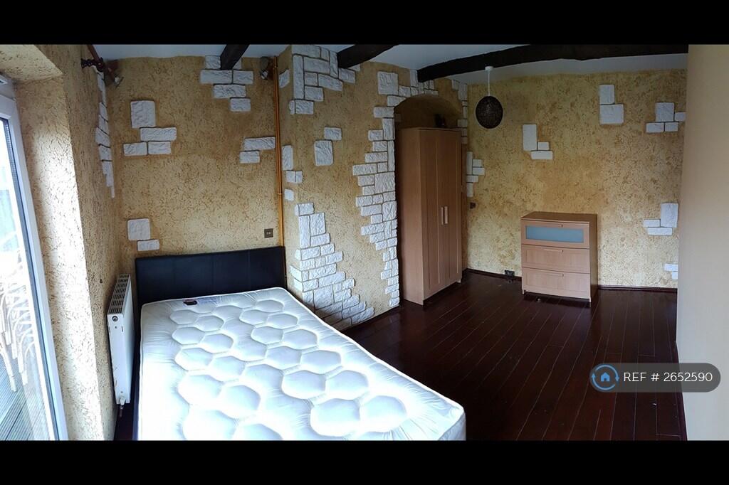 Main image of property: Moorside Road, Bromley, BR1