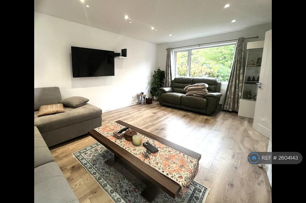 Main image of property: Shaftesbury Avenue, Southampton, SO17