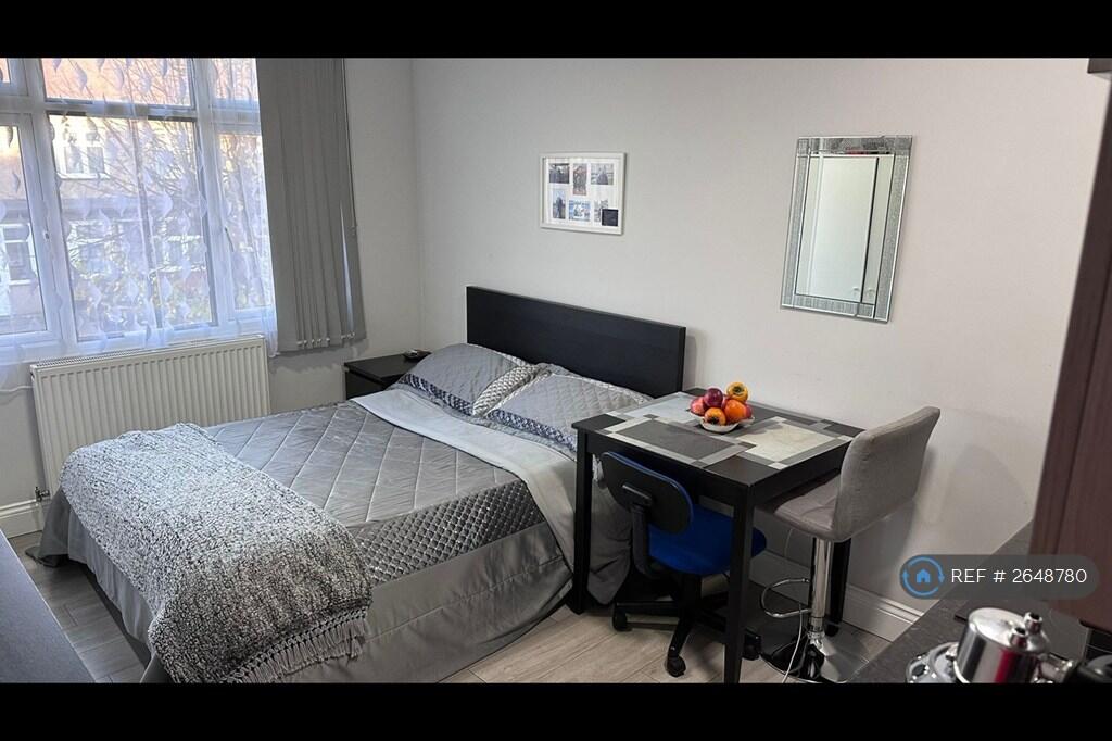 Main image of property: Ethelbert Gardens, Ilford, IG2