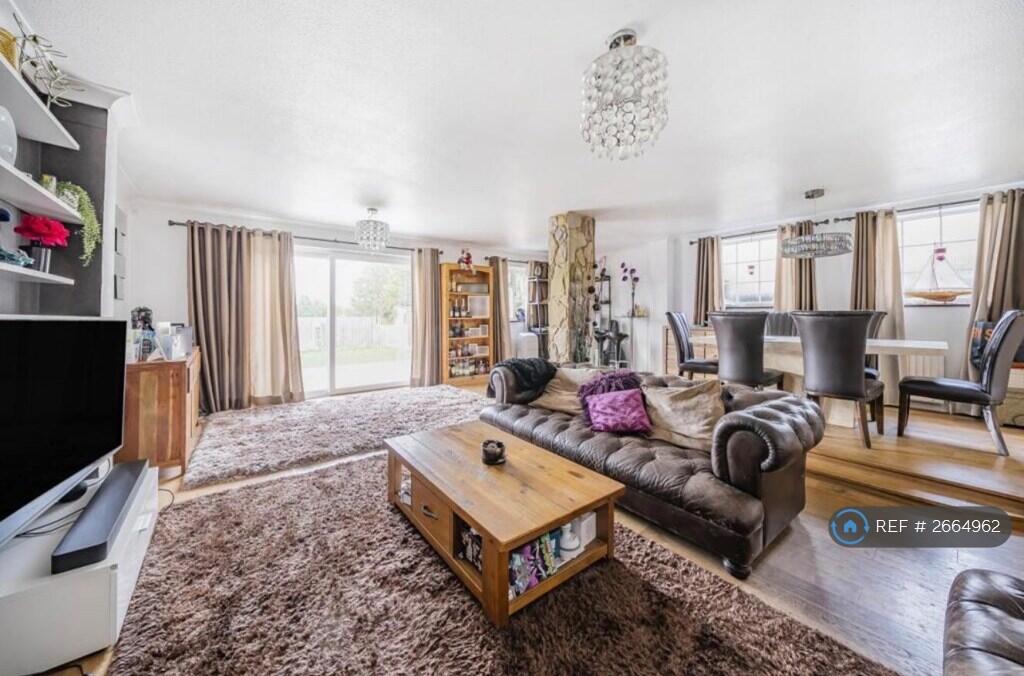 Main image of property: Gwynne Avenue, Croydon, CR0