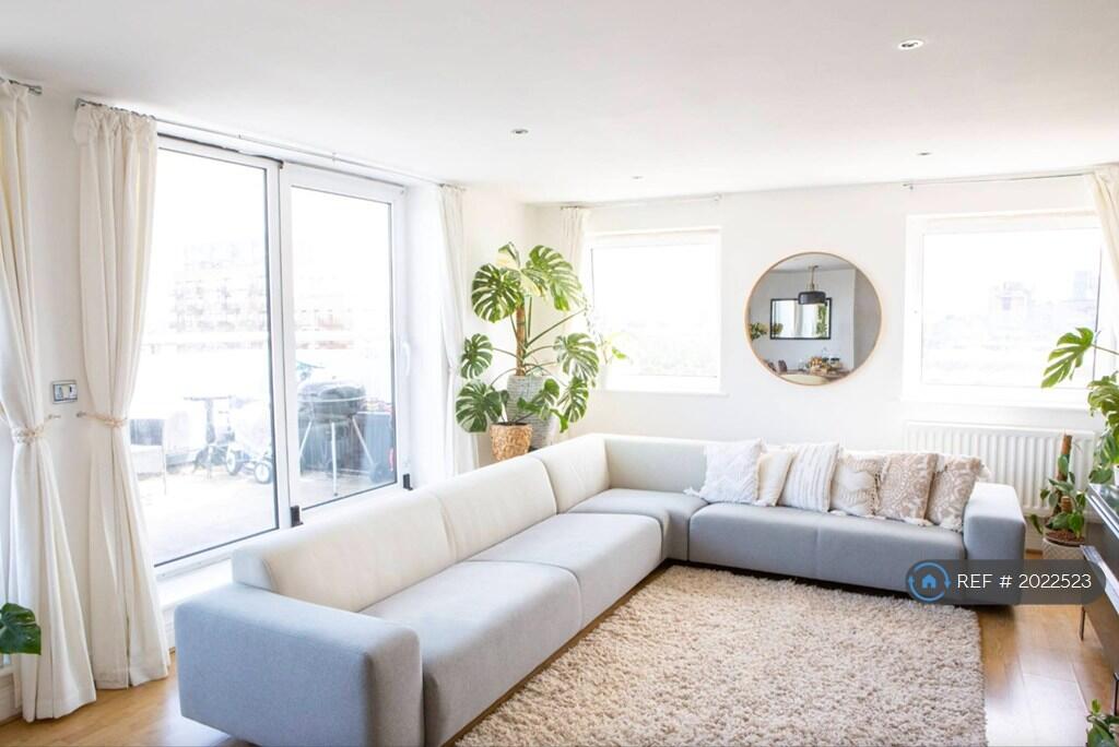 Main image of property: Wards Wharf Approach, London, E16