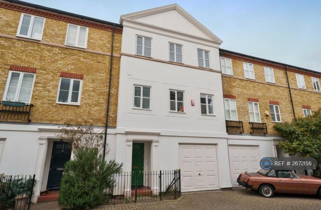 Main image of property: Vestry Mews, London, SE5