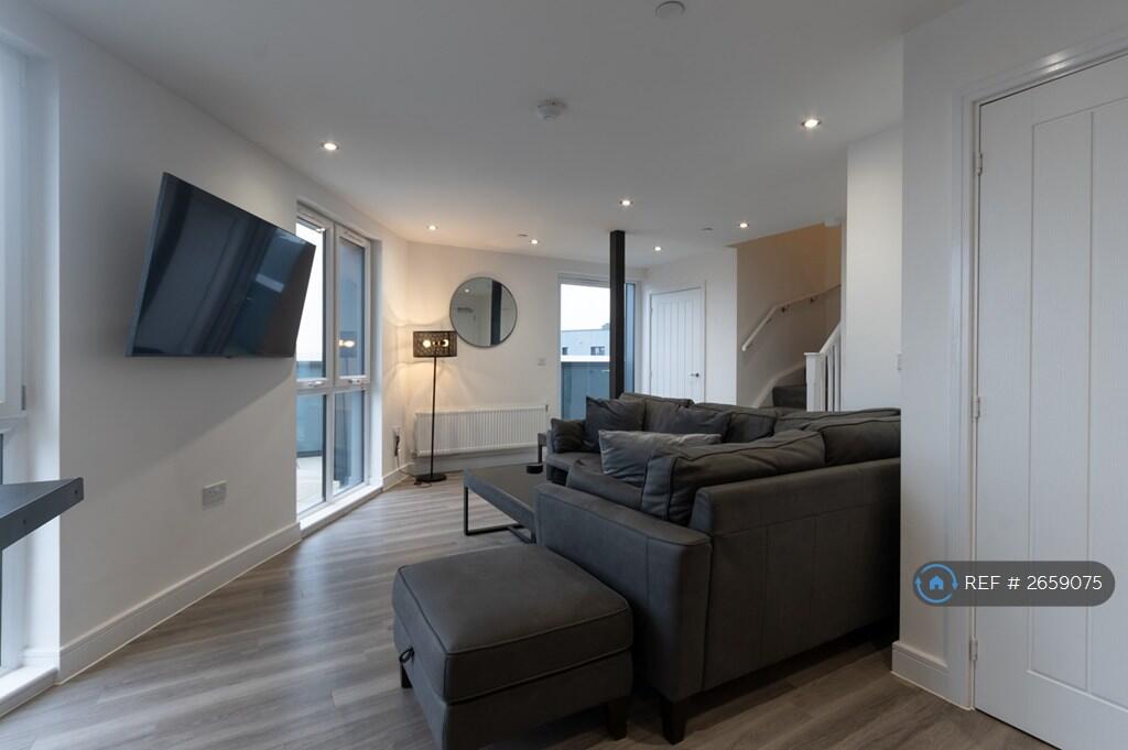 Main image of property: Wharf Road, Chelmsford, CM2