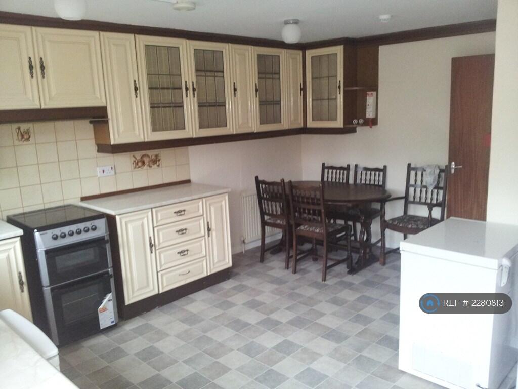 Main image of property: Renelagh Gardens, Southampton, SO15