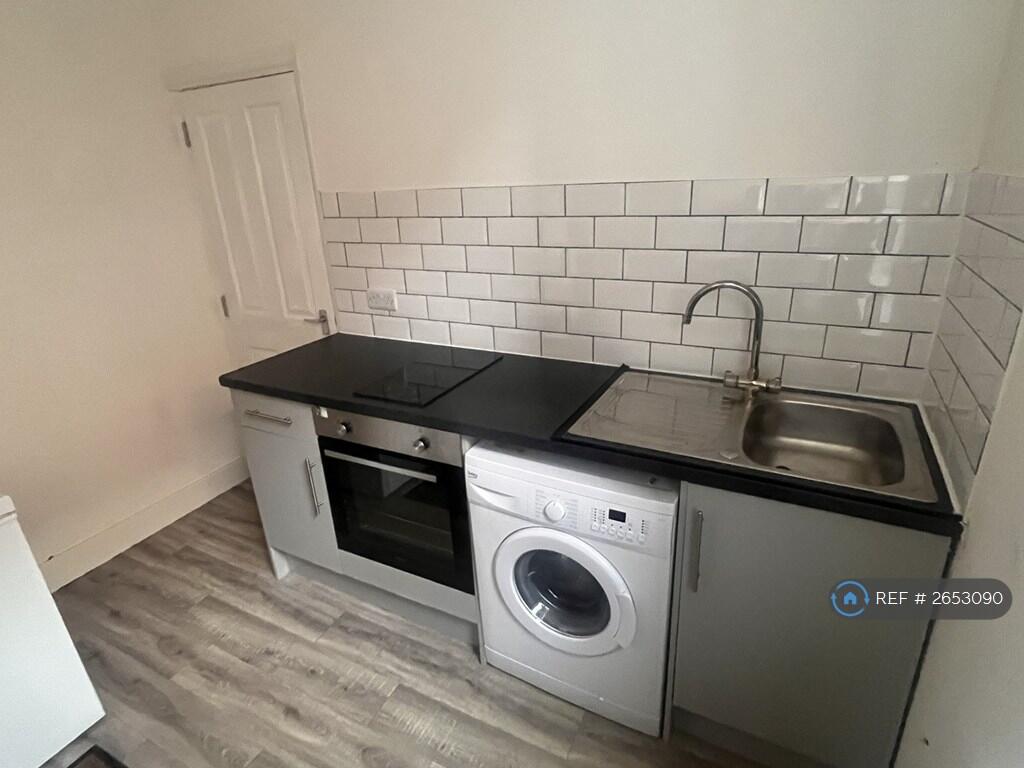 Main image of property: Manor Road, Aylesbury, HP20