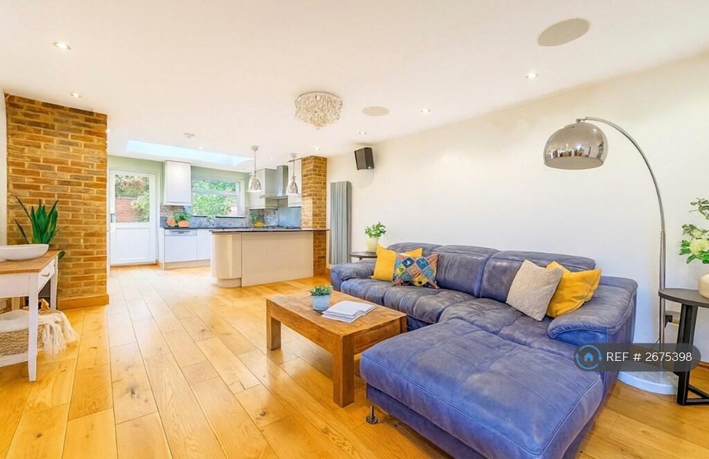 Main image of property: Aspen Close, London, W5