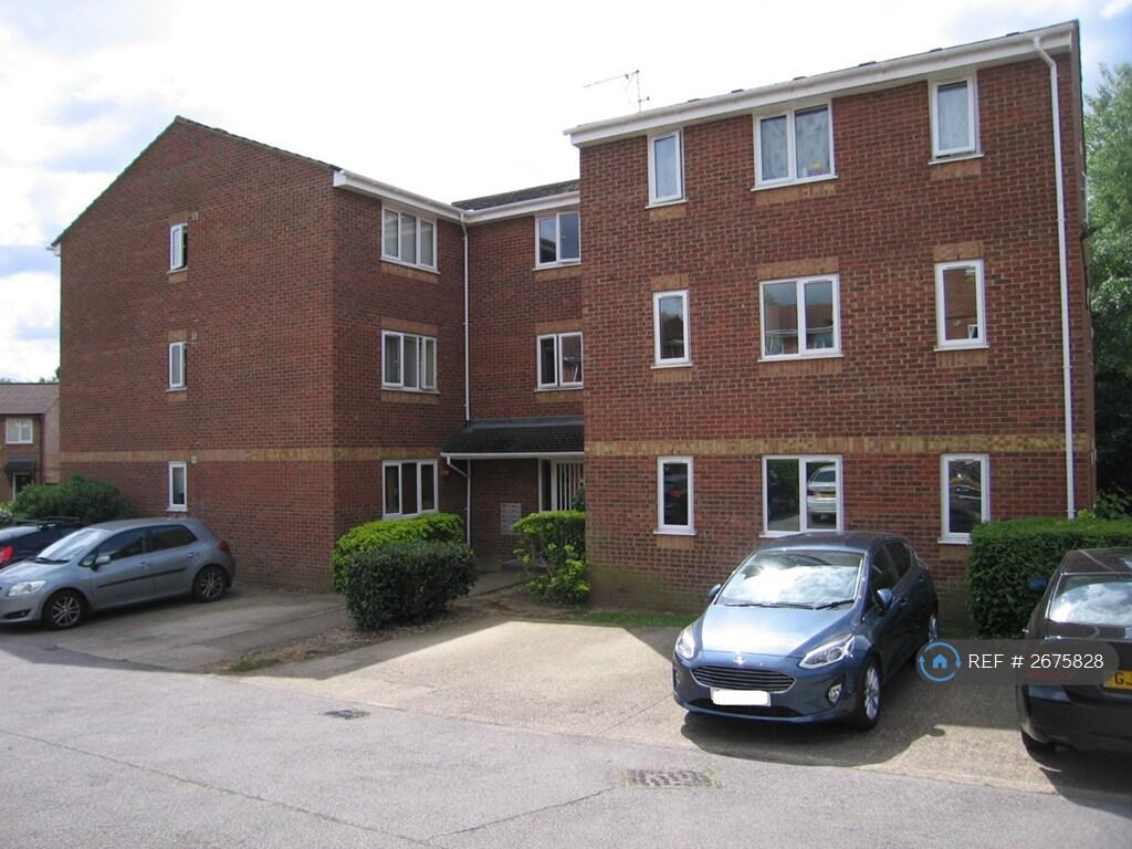 Main image of property: Burnham Gate, Slough, SL1