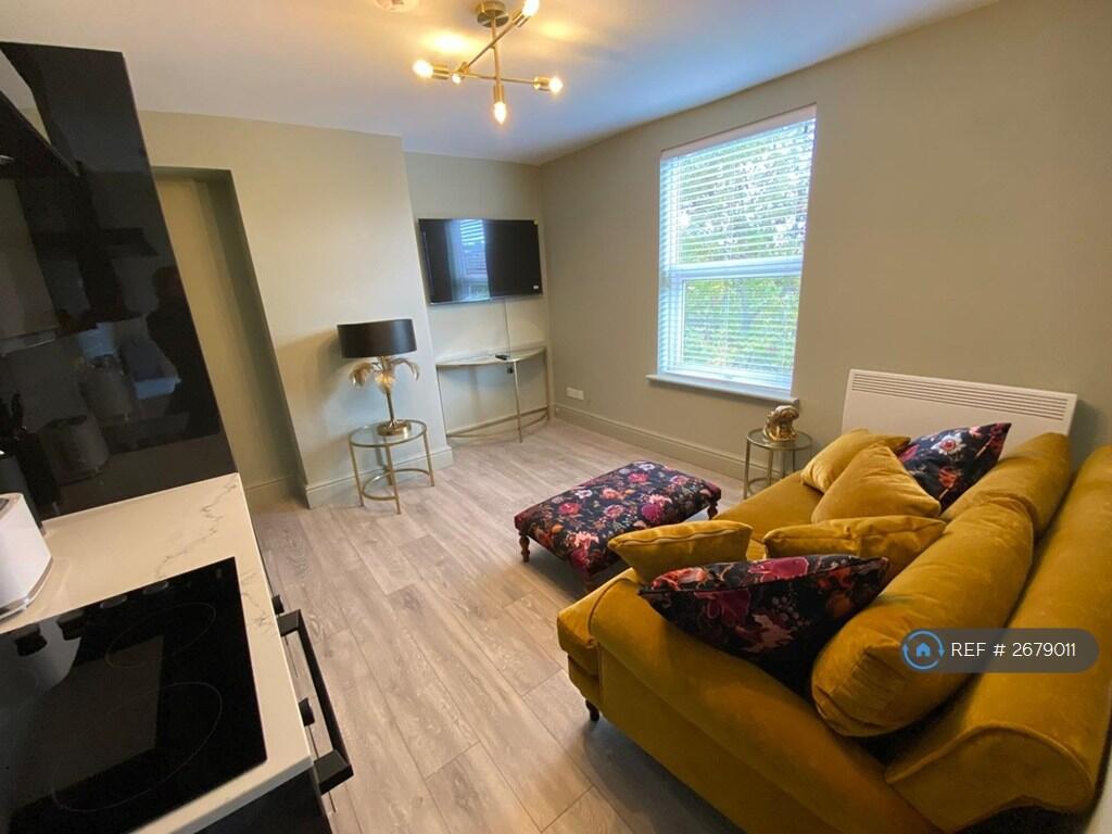 Main image of property: Worcester Road, Bromsgrove, B61