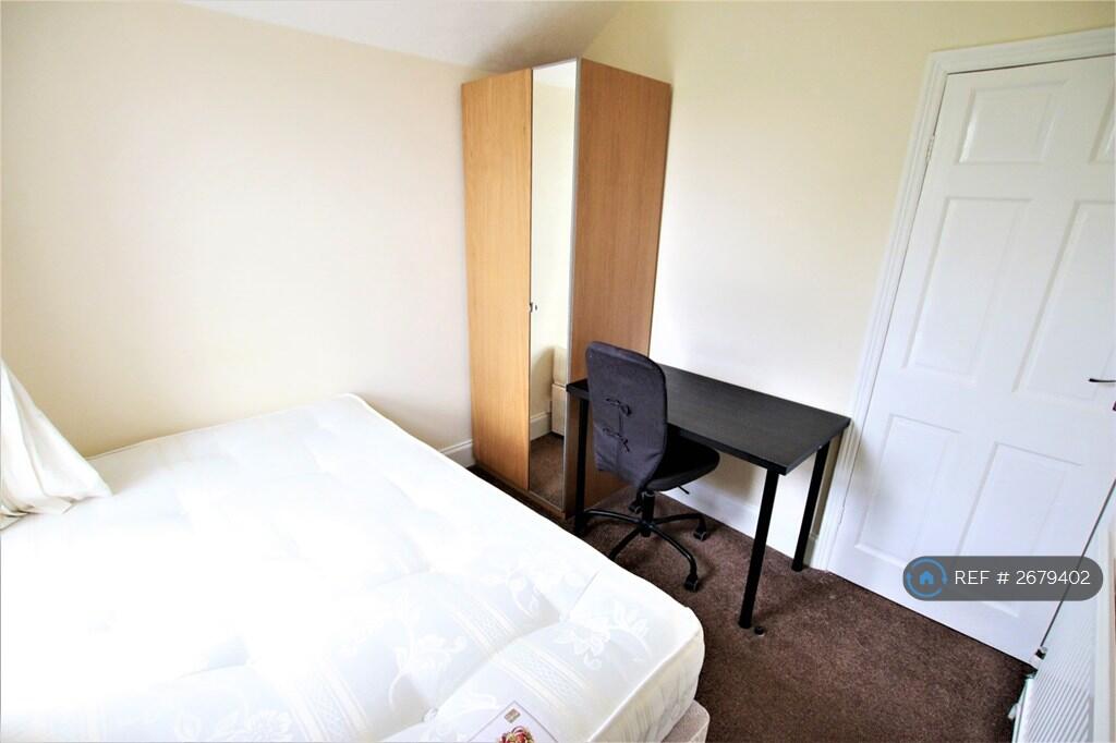 Main image of property: St. Edwards Road, Reading, RG6