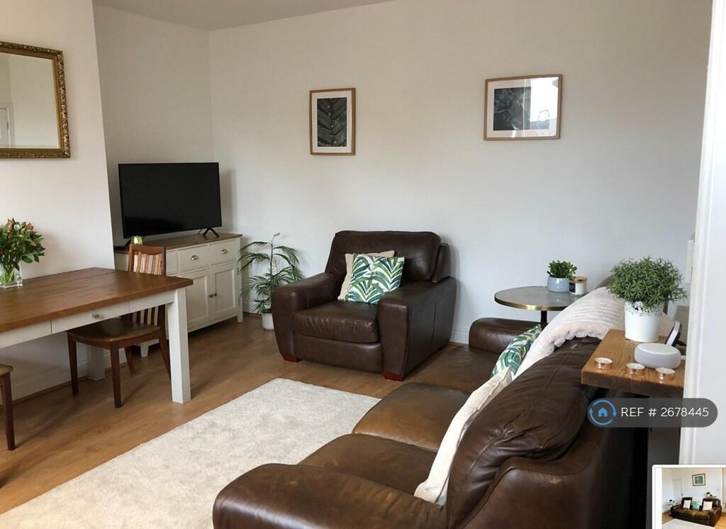 Main image of property: New Bank Street, Morley, Leeds, LS27