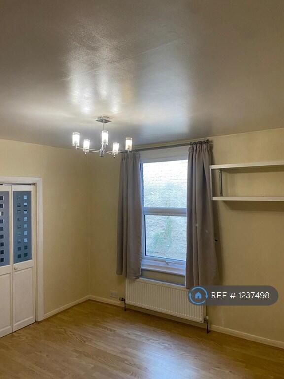 Main image of property: Leverson Street, London, SW16