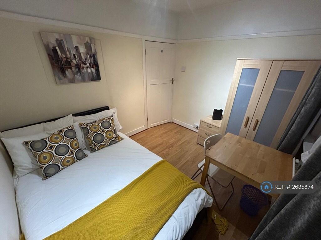 Main image of property: Cannon Grove, Leatherhead, KT22