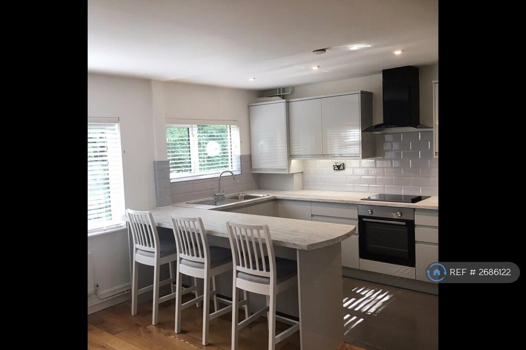 Main image of property: Hickling Way, Harpenden, AL5