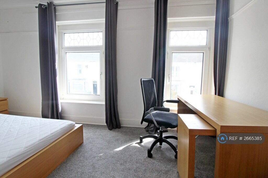 Main image of property: Rhyddings Terrace, Brynmill, Swansea, SA2