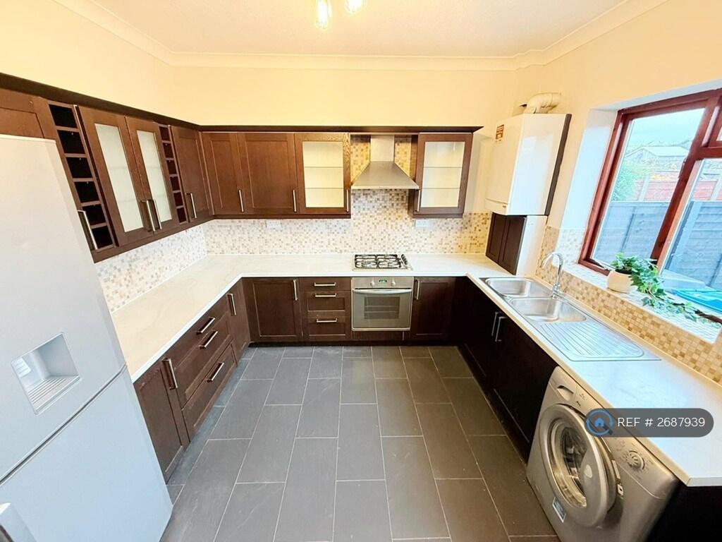 Main image of property: Foxdenton Lane, Chadderton, Oldham, OL9
