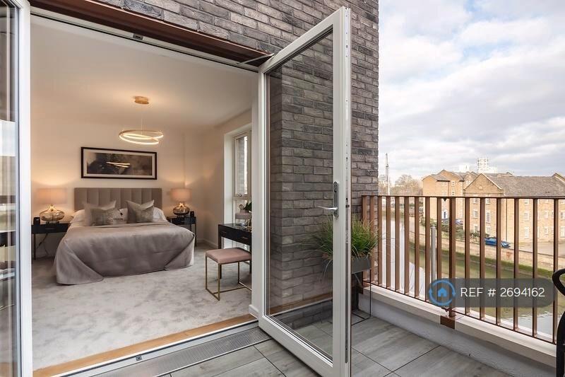 Main image of property: Rope Walk, Barking, IG11