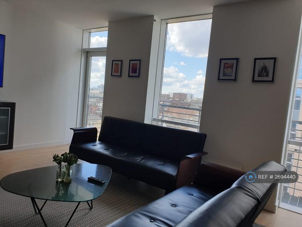 Main image of property: Renfield Street, Glasgow, G2