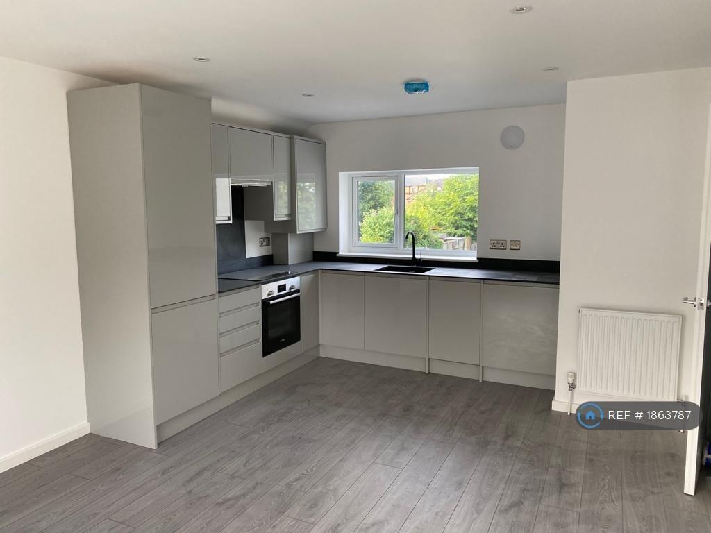 Main image of property: Newmarket Road, Cambridge, CB5