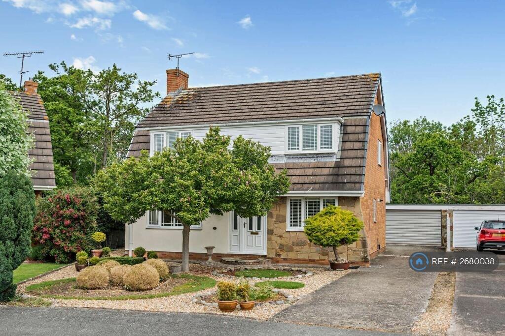 Main image of property: Cilgant Eglwys Wen, Bodelwyddan, Rhyl, LL18