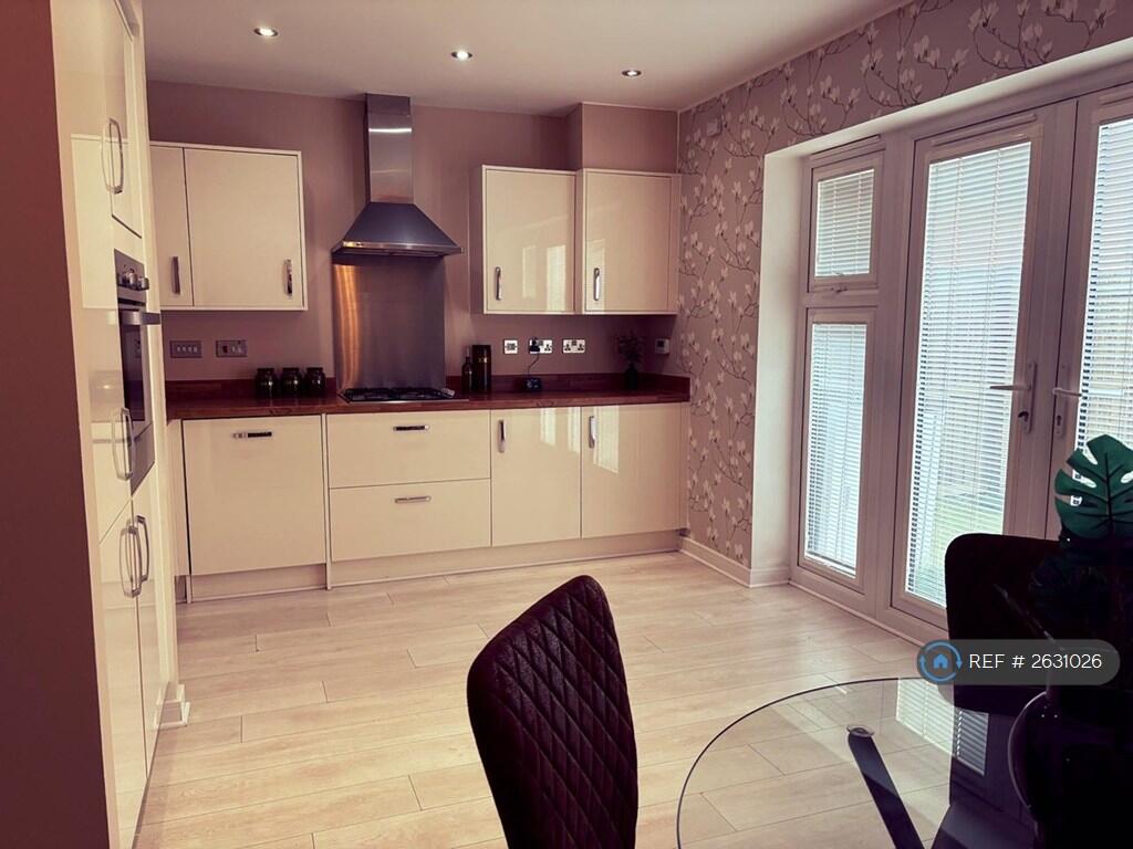 Additional image 2 of Canal Close, Bradford, BD10