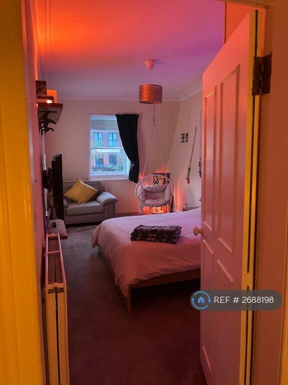 Main image of property: Oakfield Avenue, Glasgow, G12