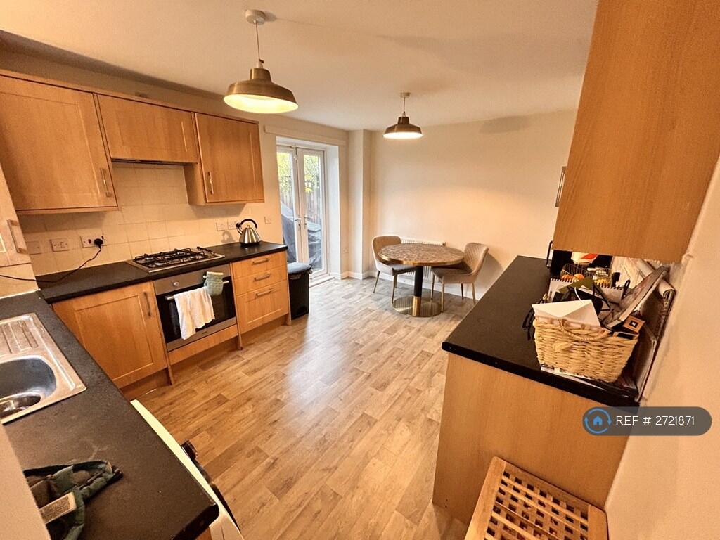 Additional image 4 of Larwood Drive, Bradford, BD10