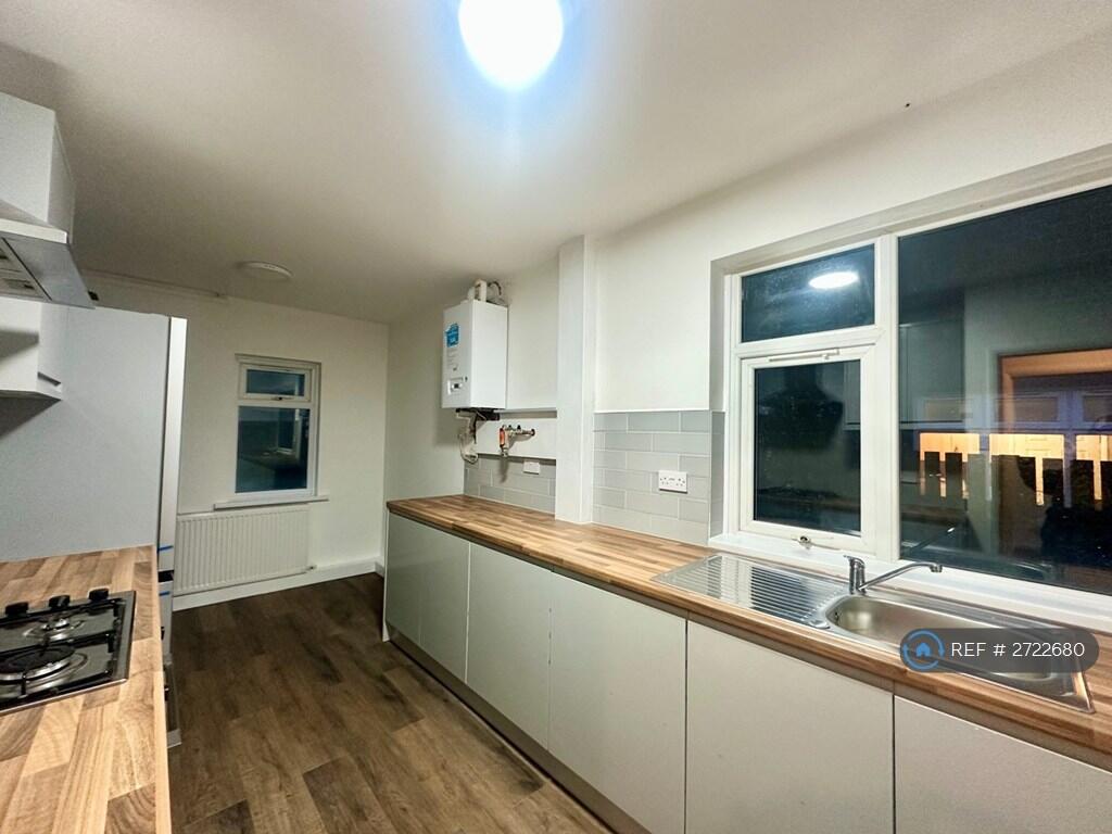 Additional image 4 of Roundwood Glen, Bradford, BD10