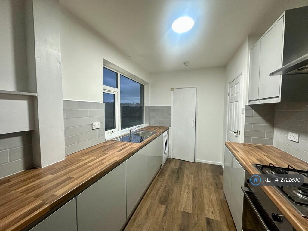 Additional image 5 of Roundwood Glen, Bradford, BD10