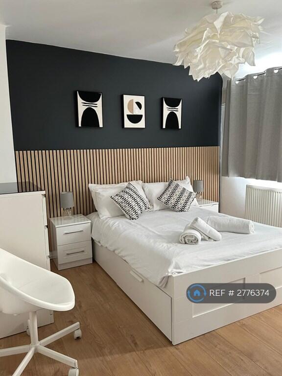 Main image of property: Worsley Bridge Road, London, SE26