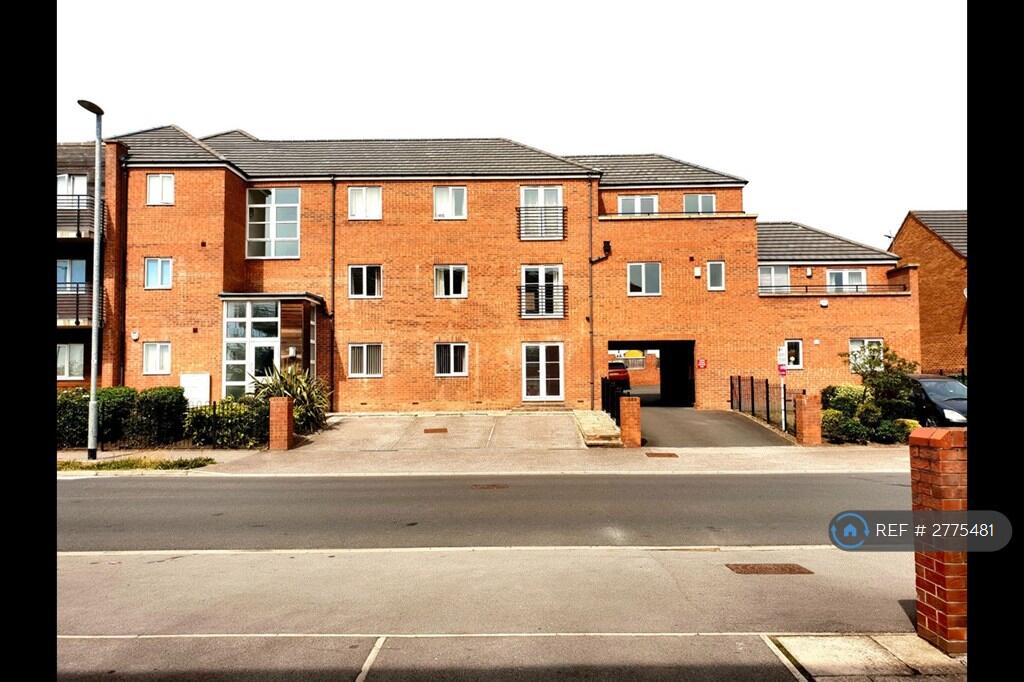 Main image of property: Swarcliffe Approach, Leeds, LS14