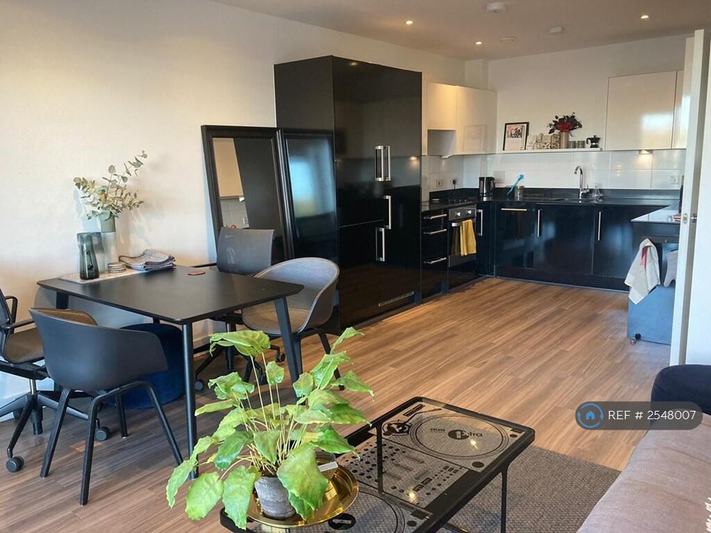 Main image of property: Spa Road, London, SE16