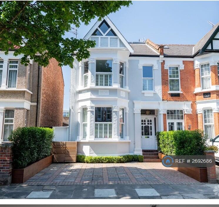 Main image of property: Chatsworth Gardens, London, W3