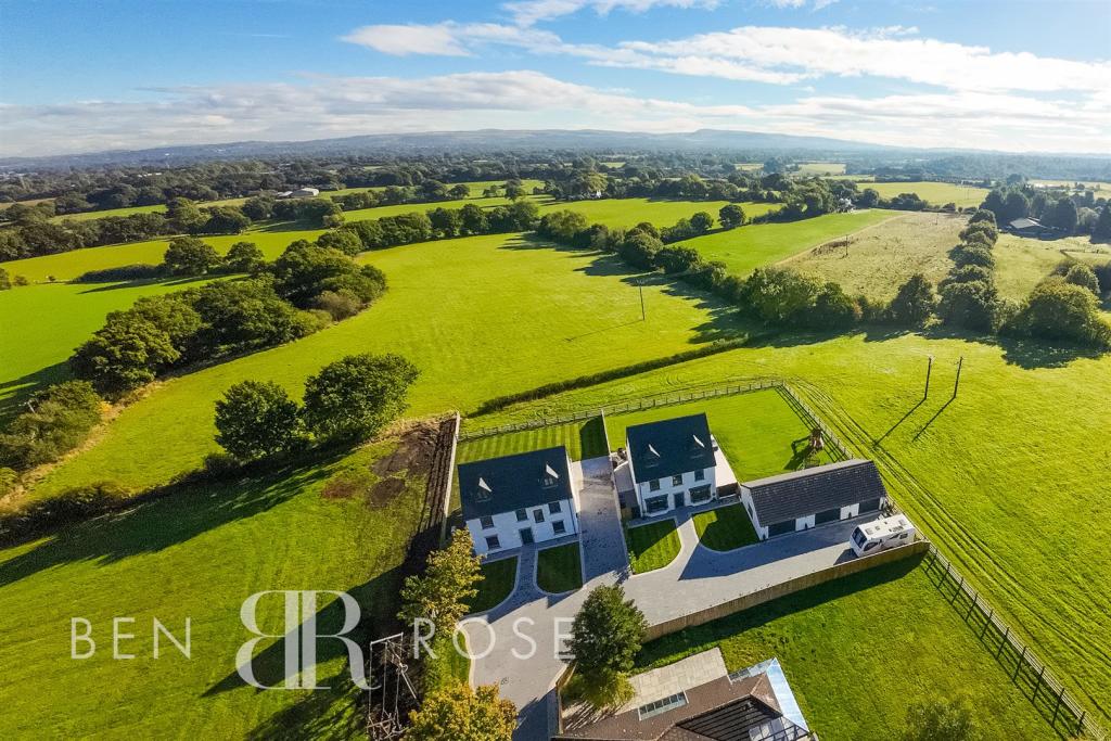4 bedroom detached house for sale in Wood Lane, Heskin, Chorley, PR7