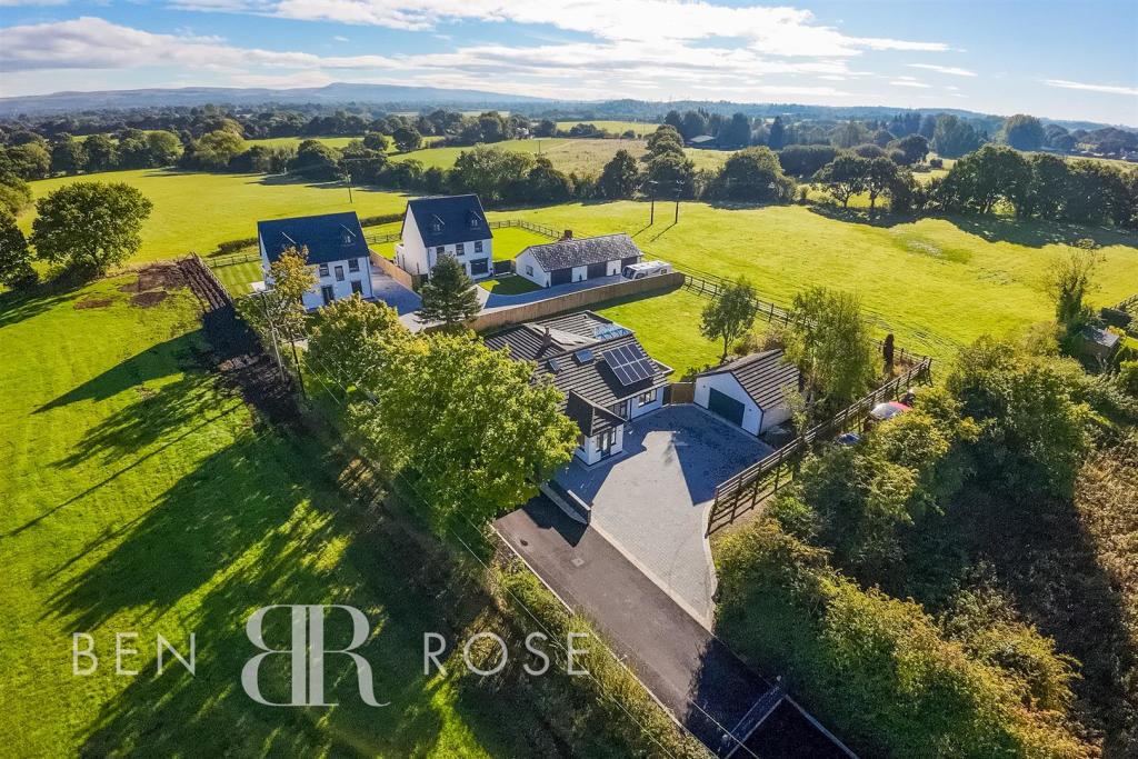 4 bedroom detached house for sale in Wood Lane, Heskin, Chorley, PR7