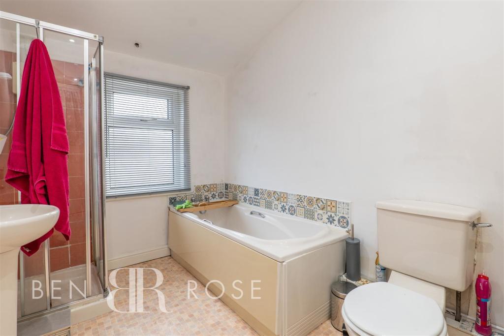 2 bedroom terraced house for sale in Hamilton Road, Chorley, PR7