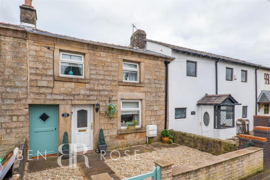 2 bedroom terraced house for sale in Preston Road, WhittleLeWoods