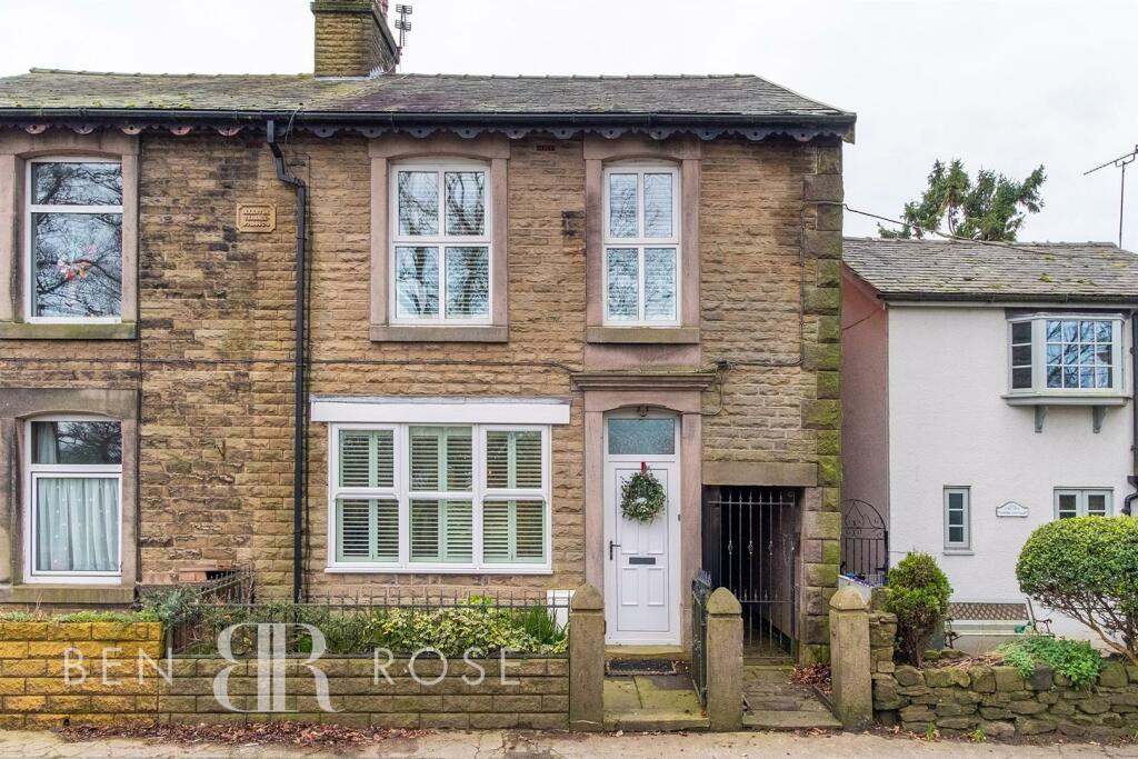 3 bedroom end of terrace house for sale in Chorley Road, Withnell