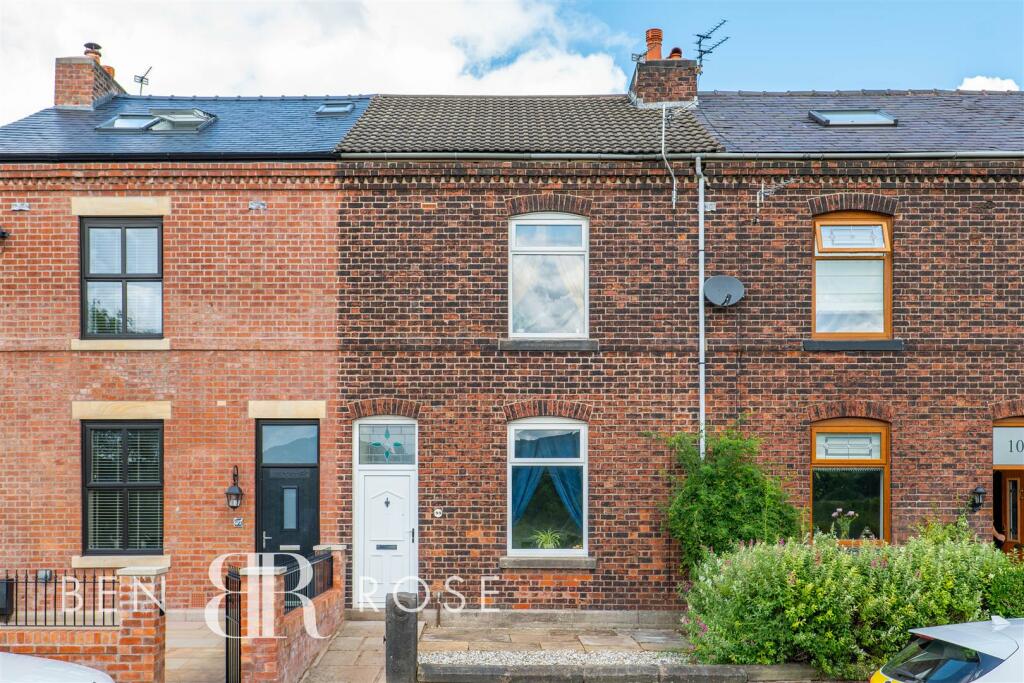 2 bedroom terraced house for sale in Heapey Road, Chorley, PR6