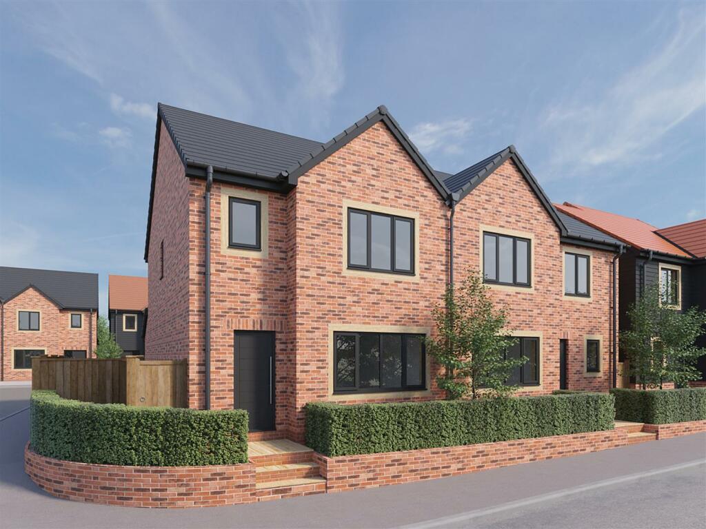 4 bedroom semidetached house for sale in Wigan Road, Euxton, Chorley, PR7
