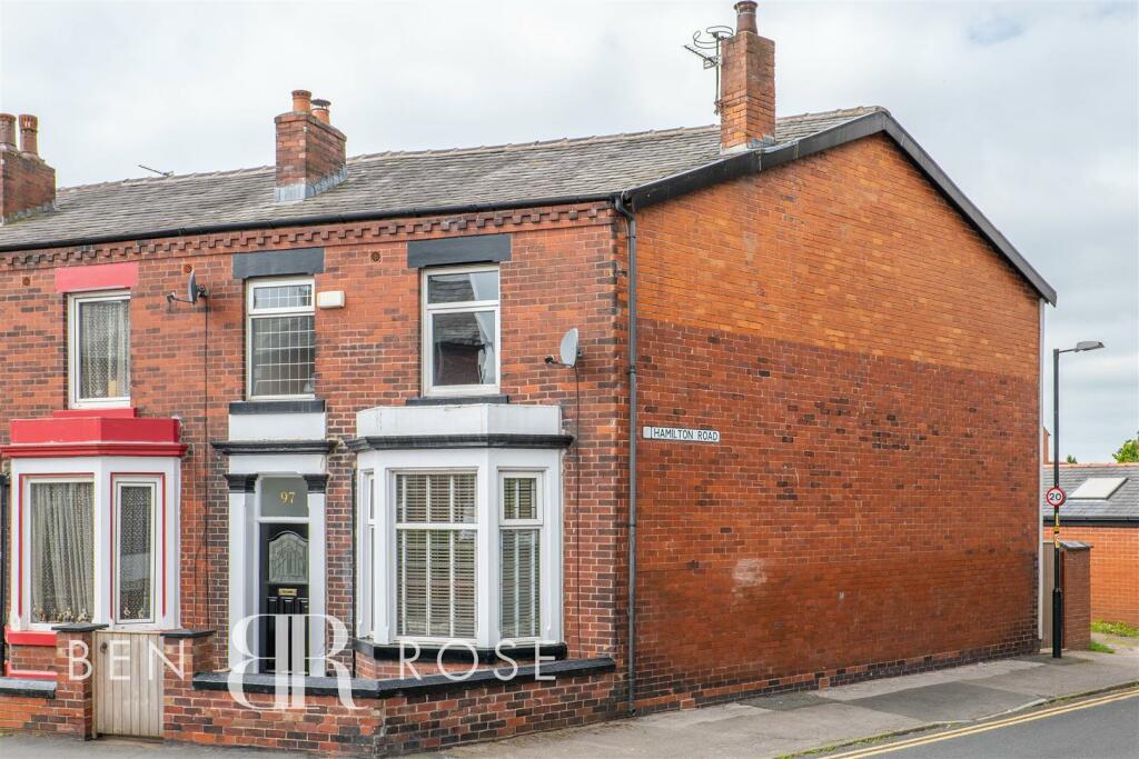 3 bedroom end of terrace house for sale in Devonshire Road, Chorley, PR7