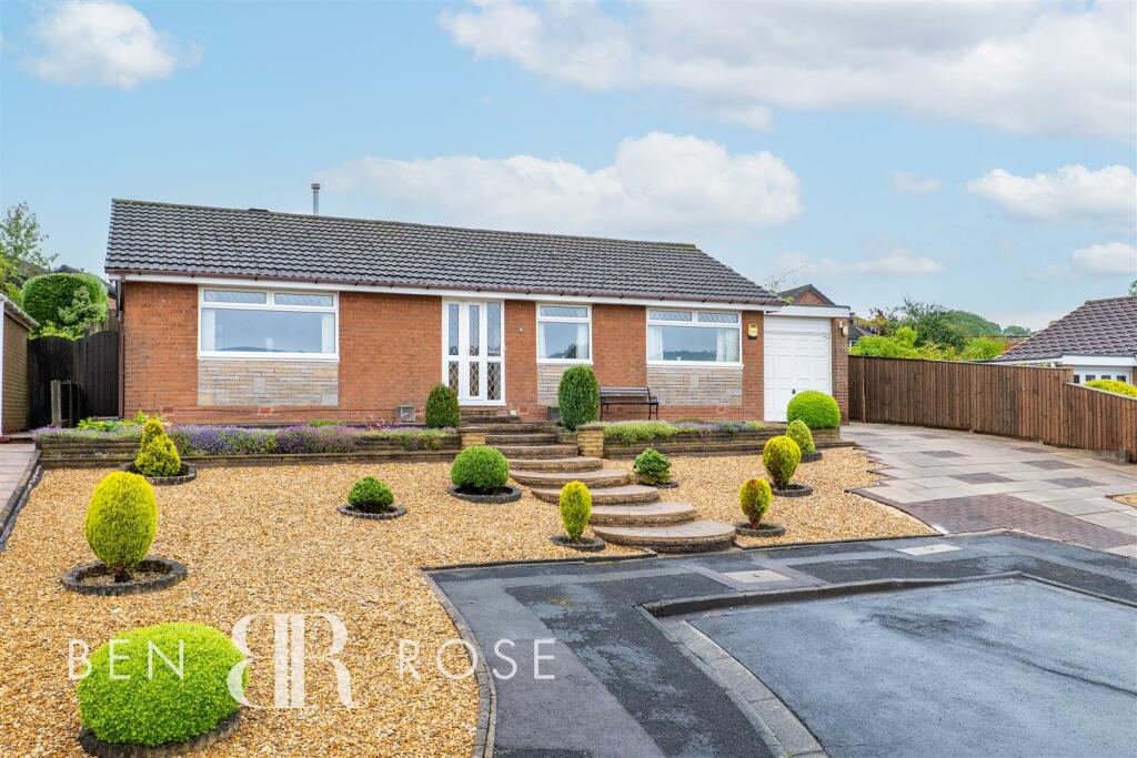 3 bedroom detached bungalow for sale in Heather Lea Drive, Brinscall