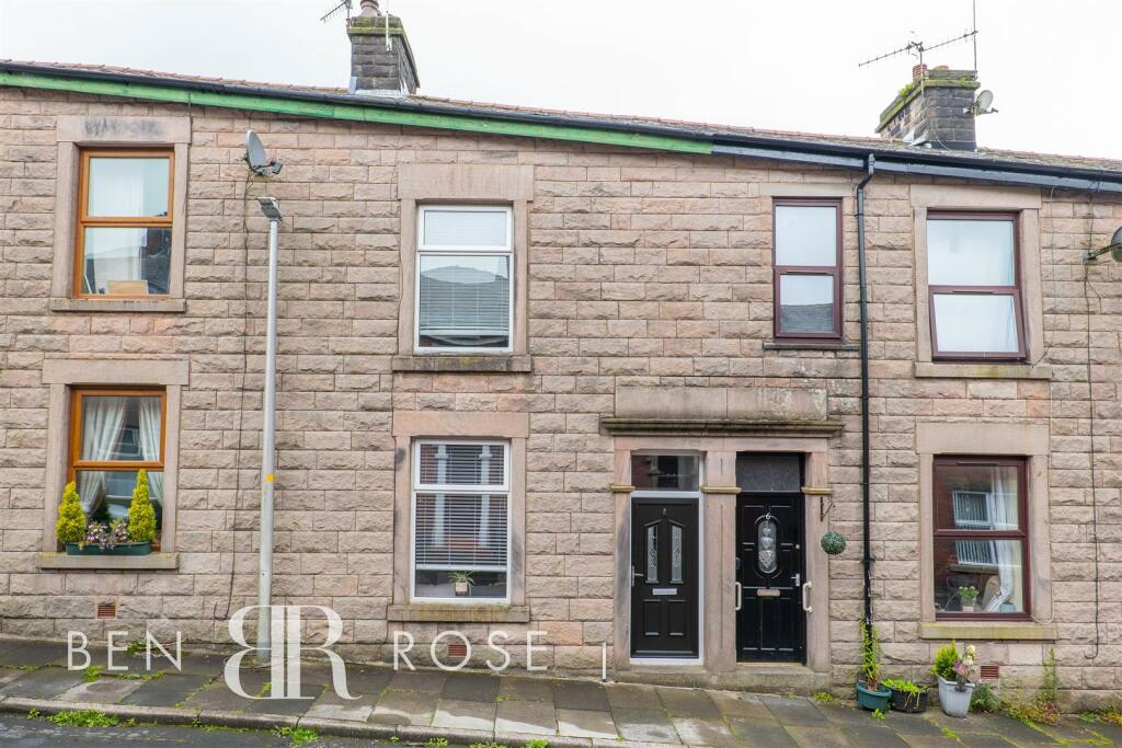 3 bedroom terraced house for sale in Salisbury Road, Brinscall, Chorley