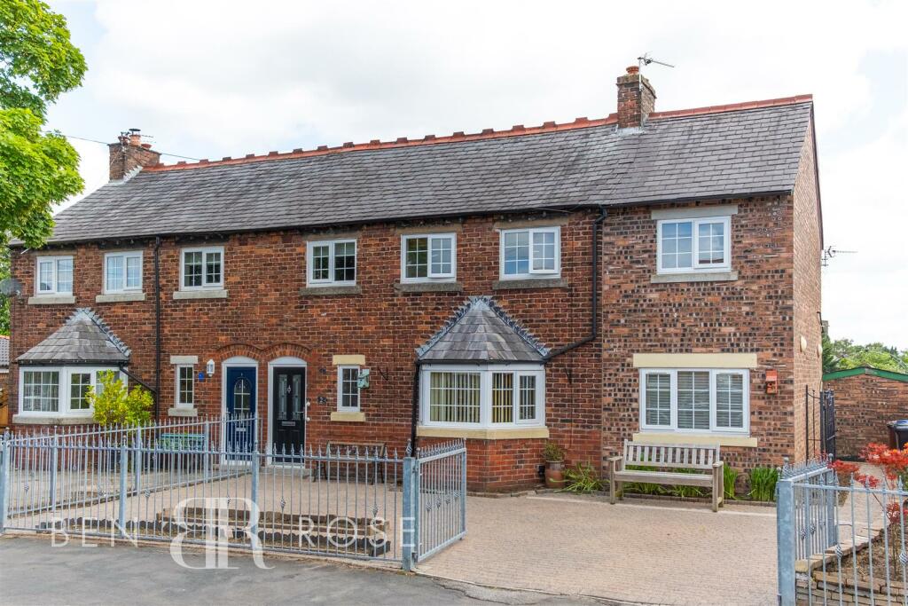 3 bedroom semidetached house for sale in Tansley Avenue, Coppull